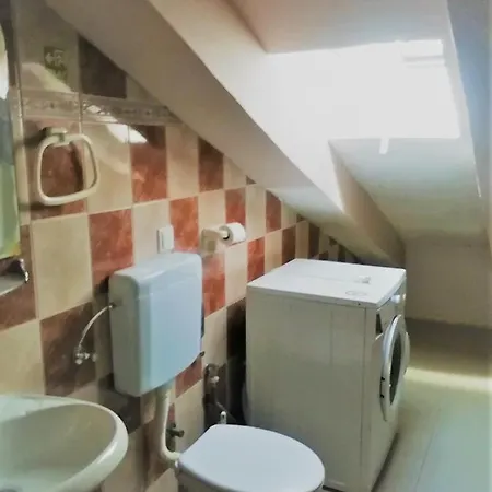 Studio P 18 - 25 M2 *